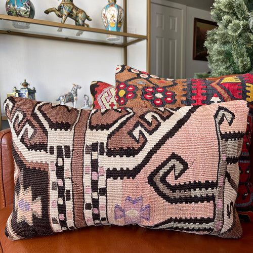1950 TURKISH KILIM PILLOW 12x18 (PIL.1146)