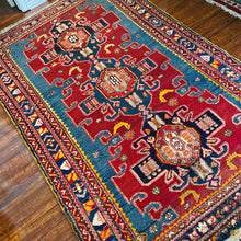 1930 PERSIAN ZANJAN RUG 4’ x 6’ 5” (MED.FEA.182)