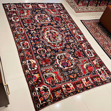 1940 PERSIAN BAKHTIARI RUG 5’ 11” x 9’ 8” (LG.FEA.1408)