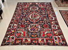 1940 PERSIAN BAKHTIARI RUG 5’ 11” x 9’ 8” (LG.FEA.1408)