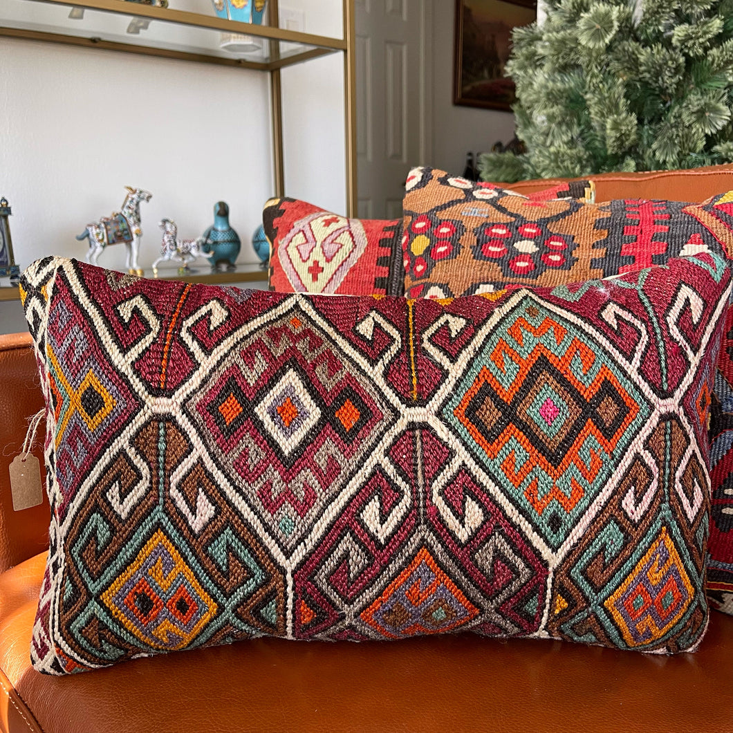 1950 TURKISH KILIM PILLOW 12x18 (PIL.1128)