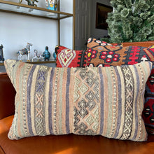 1950 TURKISH KILIM PILLOW 12x18 (PIL.1130)