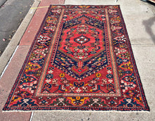 1950 PERSIAN ZANJAN RUG 4’ x 6’ 8” (MED.199)