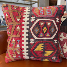 VINTAGE ANATOLIAN KILIM RUG PILLOW 16x16 (PIL.1200)