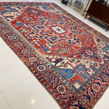 1890 PERSIAN SERAPI RUG 9’ 5” x 11’ 2” (LAR-HRZ1800)