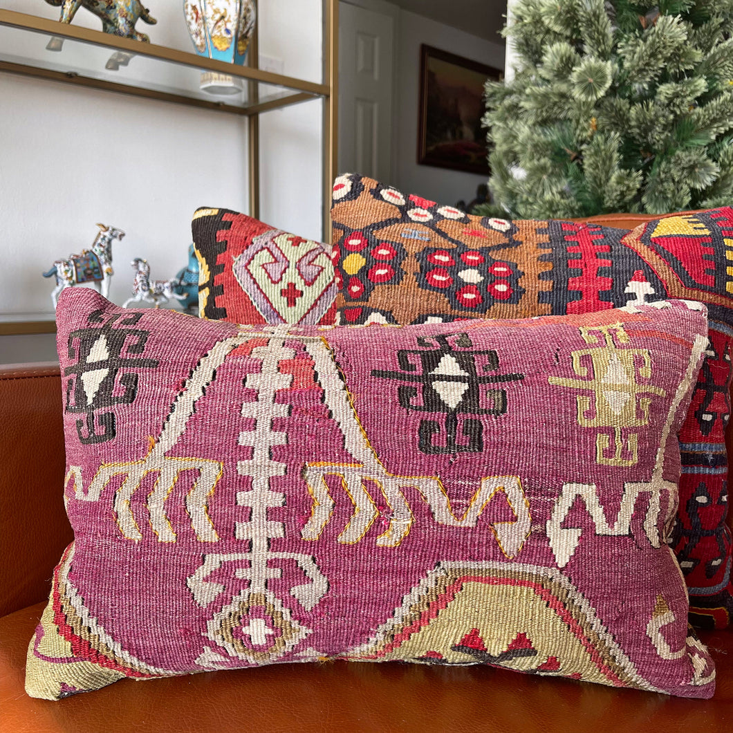 1950 TURKISH KILIM PILLOW 12x18 (PIL.1105)