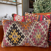 1950 TURKISH KILIM PILLOW 12x18 (PIL.1108)