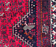 1970 PERSIAN SHIRAZ RUG 6’ 8” x 9’ 5” (LAR.550)