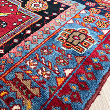 1930 PERSIAN TAFRESH RUG 4’ 1” x 6’ 6” (MED.FEA.3156)