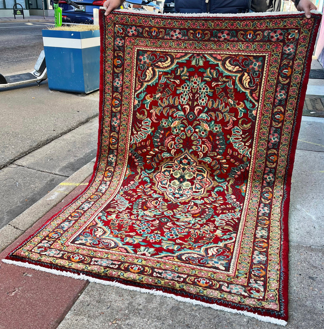 1950 PERSIAN LILIHAN RUG 3’ 7” x 5’ 5” (MED.160)