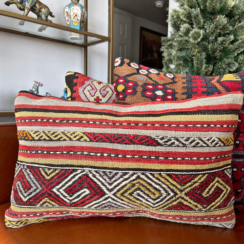 1950 TURKISH KILIM PILLOW 12x18 (PIL.1106)