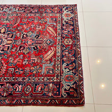 1930 PERSIAN HERIZ RUG 4’ 7” x 6’ 4” (MED.FEA.170)