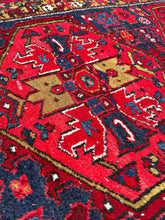 1930 PERSIAN HERIZ RUG 3’ 4” x 10’ 9” (RUN.197)