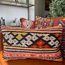 1950 TURKISH KILIM PILLOW 12x18 (PIL.1120)