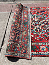 1930 PERSIAN BAKHTIARI RUG 4’ 4” x 6’ 6” (MED.FEA.148)