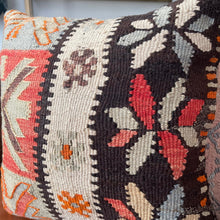VINTAGE ANATOLIAN KILIM RUG PILLOW 16x16 (PIL.1203)