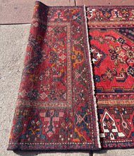 1950 PERSIAN ZANJAN RUG 4’ x 6’ 8” (MED.199)
