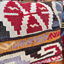 1950 TURKISH KILIM PILLOW 12x18 (PIL.1131)