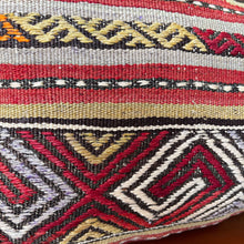 1950 TURKISH KILIM PILLOW 12x18 (PIL.1106)