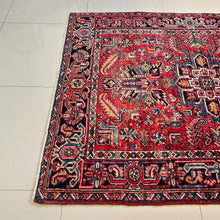 1930 PERSIAN HERIZ RUG 4’ 7” x 6’ 4” (MED.FEA.170)