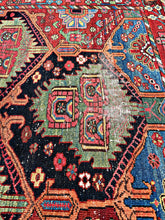 1900 PERSIAN BAKHTIARI RUG 4’ 8” x 6’ 5” (MED.250)