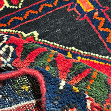 1950 PERSIAN SHAHSAVAN RUG 4’ 10” x 7’ 7” (MED.20)