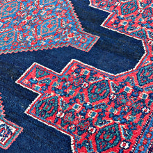 1950 PERSIAN SENAH RUG 3’ 8” x 4’ 10” (MED.FEA.218)