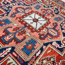 1890 PERSIAN SERAPI RUG 9’ 5” x 11’ 2” (LAR-HRZ1800)