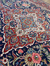 1950 PERSIAN KASHAN RUG 4’ 4” x 6’ 7” (MED.FEA.256)
