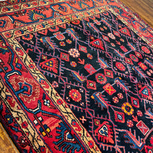 1950 PERSIAN BORUJERD RUG 4’ 9” x 6’ 9” (MED.74)