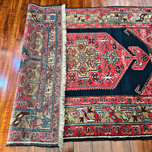 1930 PERSIAN ZANJAN RUG 4’ 1” x 6’ 1” (MED.FEA.174)
