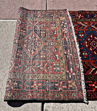 1930 PERSIAN HERIZ RUG 3’ 1” x 11’ 1” (RUN.FEA.175)