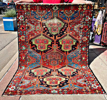 1900 PERSIAN BAKHTIARI RUG 4’ 8” x 6’ 5” (MED.250)