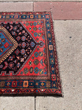 1930 PERSIAN ZANJAN RUG 4’ x 6’ 6” (MED.FEA.148)