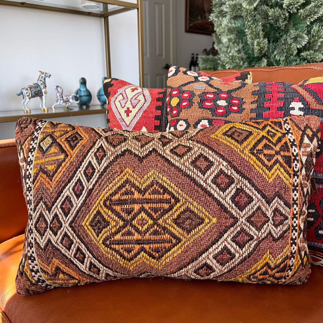 1950 TURKISH KILIM PILLOW 12x18 (PIL.1127)