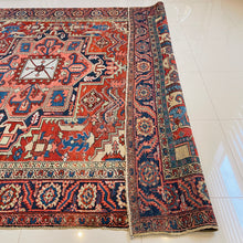 1890 PERSIAN SERAPI RUG 9’ 5” x 11’ 2” (LAR-HRZ1800)