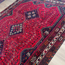 1970 PERSIAN SHIRAZ RUG 6’ 8” x 9’ 5” (LAR.550)