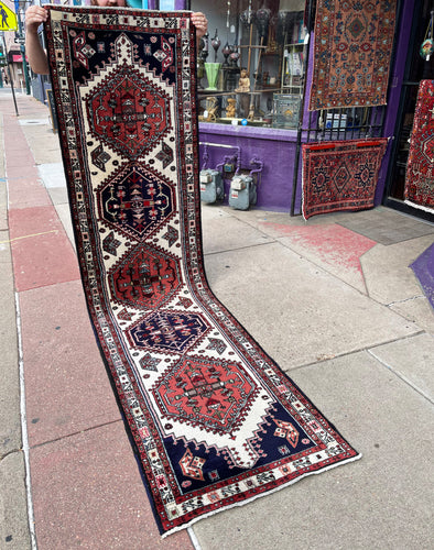 1950 PERSIAN SARAB RUG 2’ 5” x 9’ 9” (RUN.180)