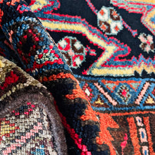 1930 PERSIAN SHAHSAVAN RUG 4’ 1” x 6’ 4” (MED.FEA.168)