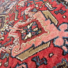 1950 PERSIAN HERIZ RUG 4’ 11” x 6’ 2” (MED.FEA.6175