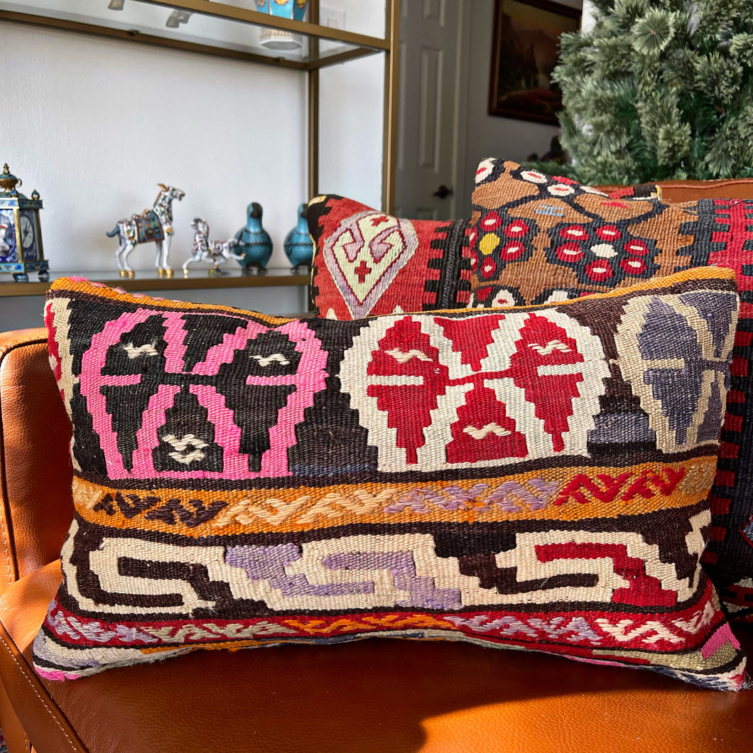 1950 TURKISH KILIM PILLOW 12x18 (PIL.1131)