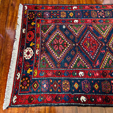 1950 PERSIAN ZANJAN RUG 4’ 1” x 7’ 3” (MED.FEA.173)