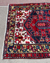 1930 PERSIAN HERIZ RUG 3’ 4” x 10’ 9” (RUN.197)