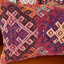 1950 TURKISH KILIM PILLOW 12x18 (PIL.1125)