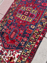 1930 PERSIAN HERIZ RUG 3’ 4” x 10’ 9” (RUN.197)