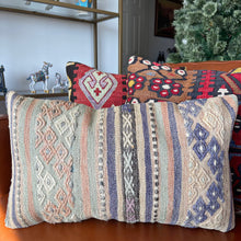 1950 TURKISH KILIM PILLOW 12x18 (PIL.1119)