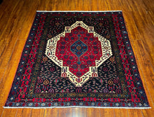 1950 PERSIAN SENAH RUG 4’ 5” x 5’ 5” (MED.FEA.71)