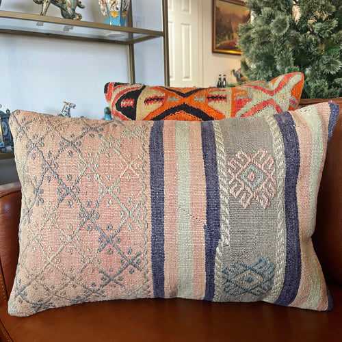 1950 TURKISH ANATOLIAN KILIM RUG PILLOW 16x24 (PIL.1223)