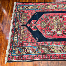 1930 PERSIAN ZANJAN RUG 4’ 1” x 6’ 1” (MED.FEA.174)