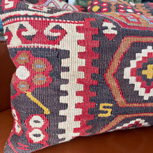 1950 TURKISH KILIM PILLOW 12x18 (PIL.1107)